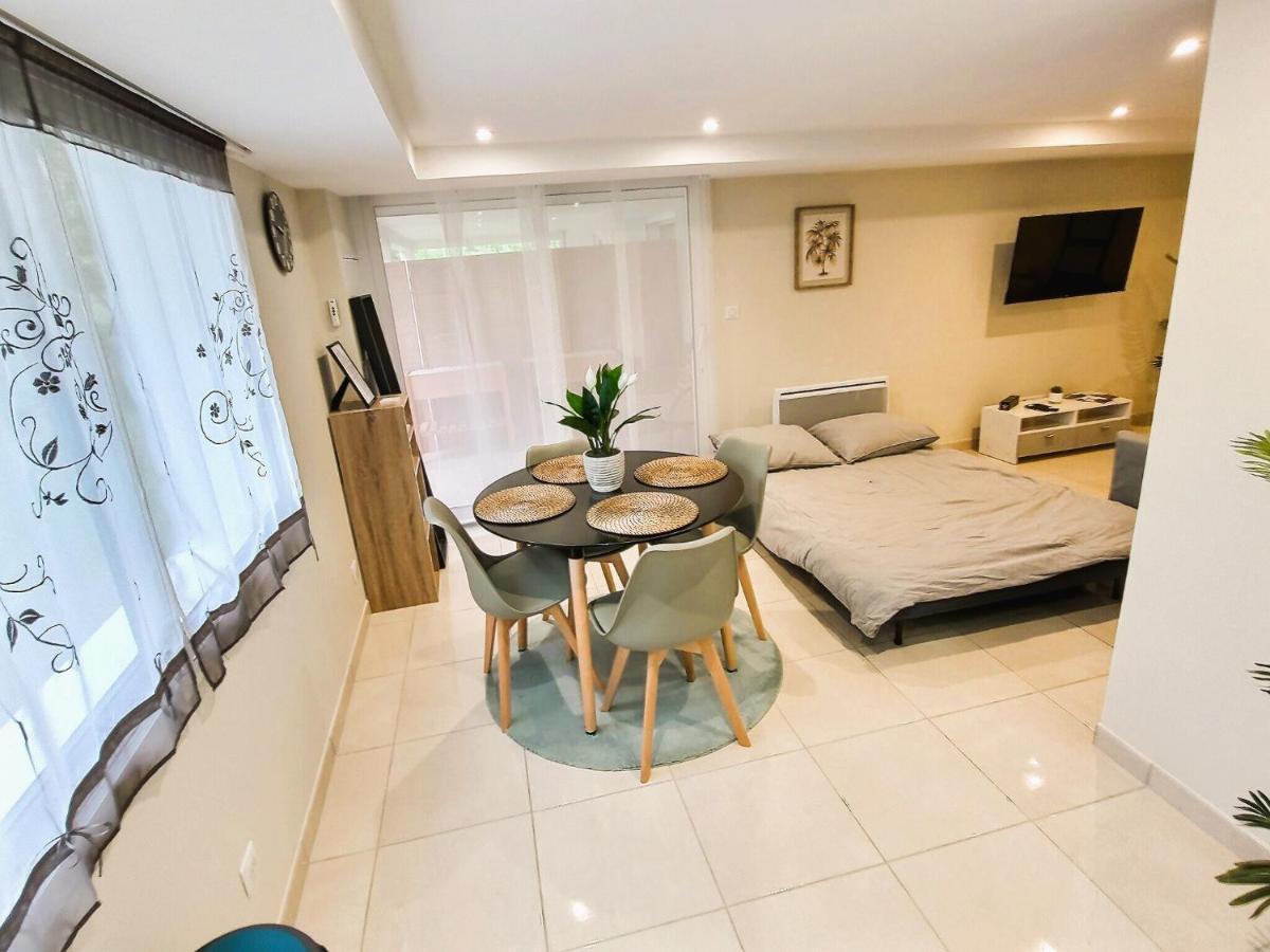 Le Petit Rocher 30M2- Studio Standing 3 Etoiles Saint-Aignan-Grand-Lieu Екстер'єр фото